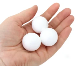 3 Balles blanches en polystyrène 3 cm