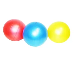 3 Ballons colorés 23 cm souple