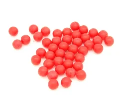 100 billes rouges de 7.5 mm de diamètre.