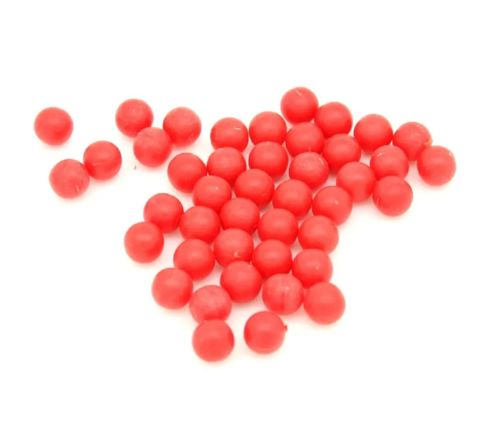 100 billes rouges de 7.5 mm de diamètre.