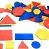Blocs logiques : 60 formes géométriques bois recyclé. 4 attributs. 5 formes.