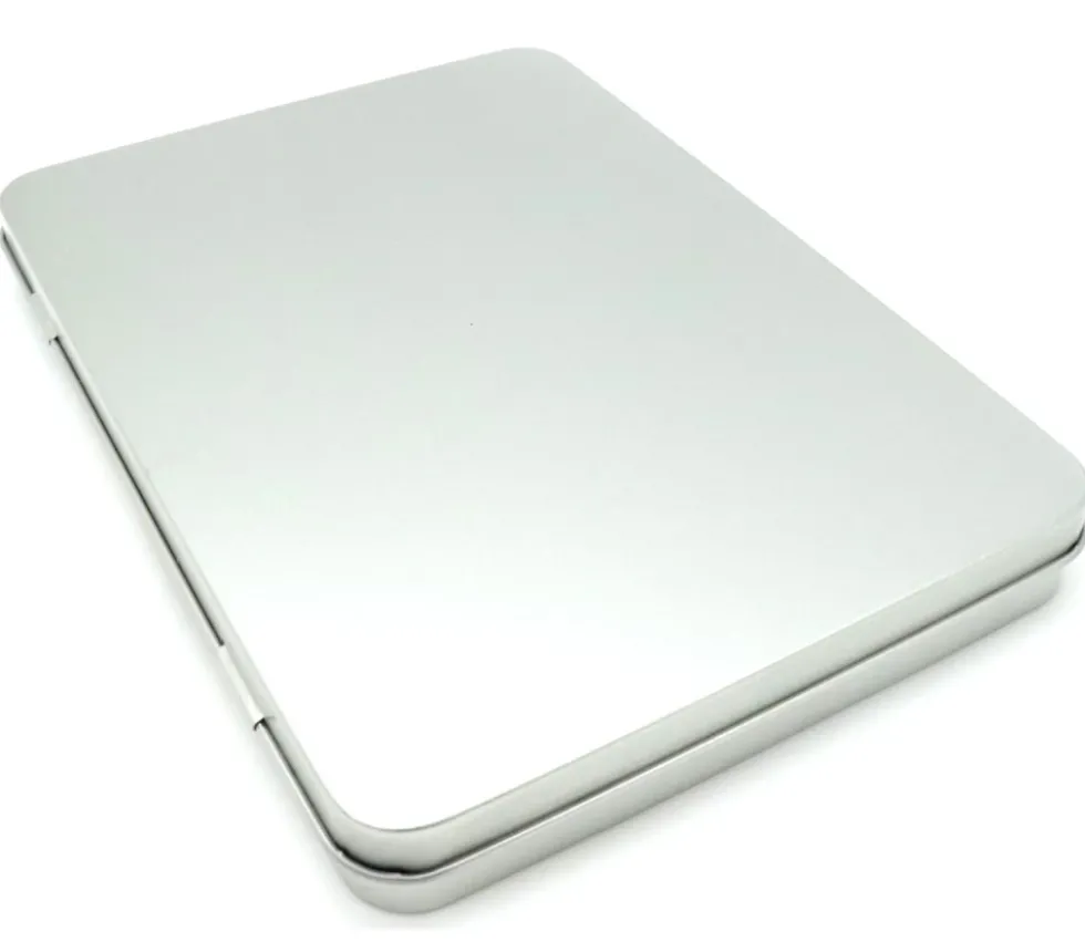 Boite métal format A5 pour jeux et accessoires 225 x 165 x 24 mm