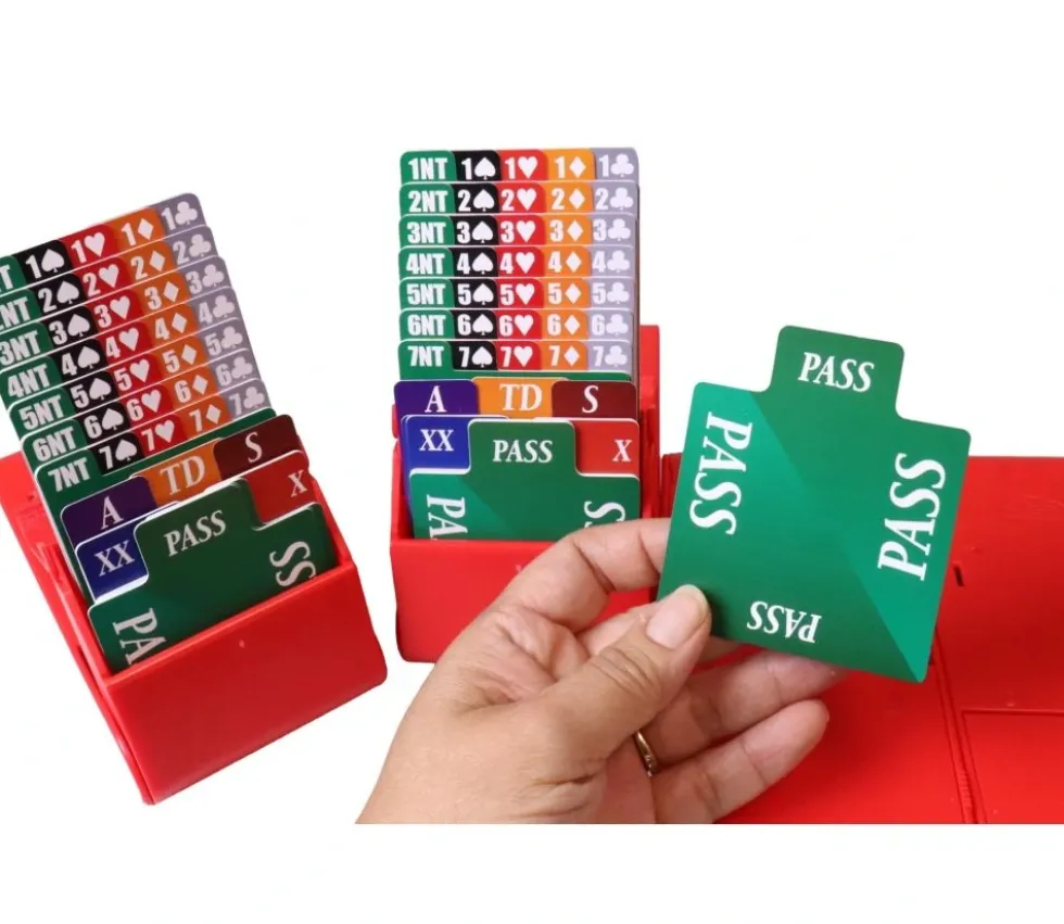4 boites à enchères jeu Bridge avec cartons d'enchères