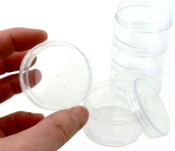 Boîte composée de 5 mini boites empilables rondes de Ø 5 cm en plastique