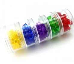 Boîte composée de 5 mini boites empilables rondes de Ø 5 cm en plastique