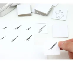 24 carrés 4 x 4 cm carton rigide blanc/gris vierge tuiles à personnaliser