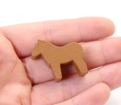 Cheval 4 pattes dodu pion marron bois 25x28x10 mm