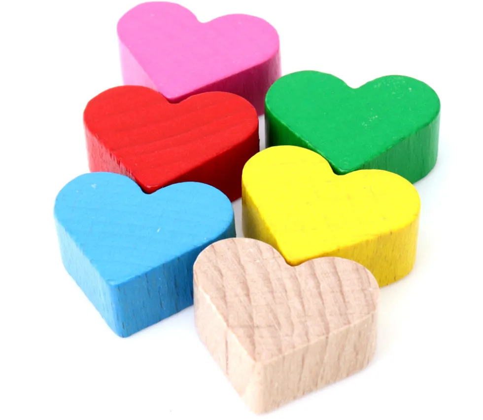 Coeur en bois pion de 2 x 1.7 cm à l'unité