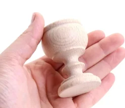 Coquetier bois naturel baroque 6.3 x 4.5 cm