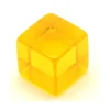 Cube 12 mm jaune plastique translucide coloré