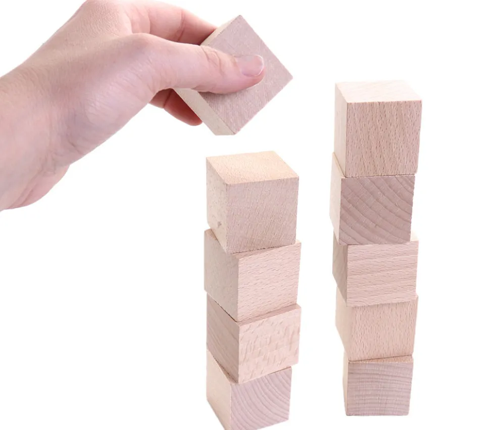 10 cubes en bois brut 4 cm