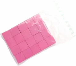 20 Cubes roses en bois de 1.6 cm