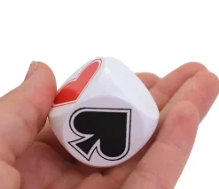 Dé Belote bois blanc 3 cm atout symbole des cartes modèle 2