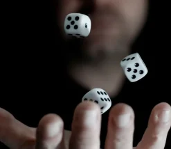 Dé blanc 14 mm de 1 à 6 pour jeu de société