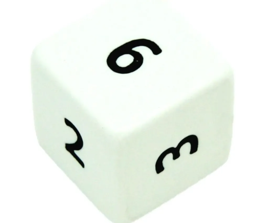 Dé chiffres 24 mm opaques cubes coins droits à l'unité (couleur au hasard)