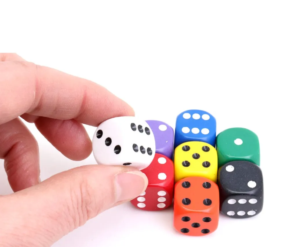 Dé à jouer 18 mm classique points 1 à 6 jeux de société
