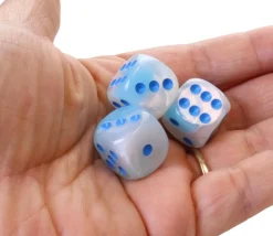 Dé 16 mm effet mixé bleu et blanc points bleus