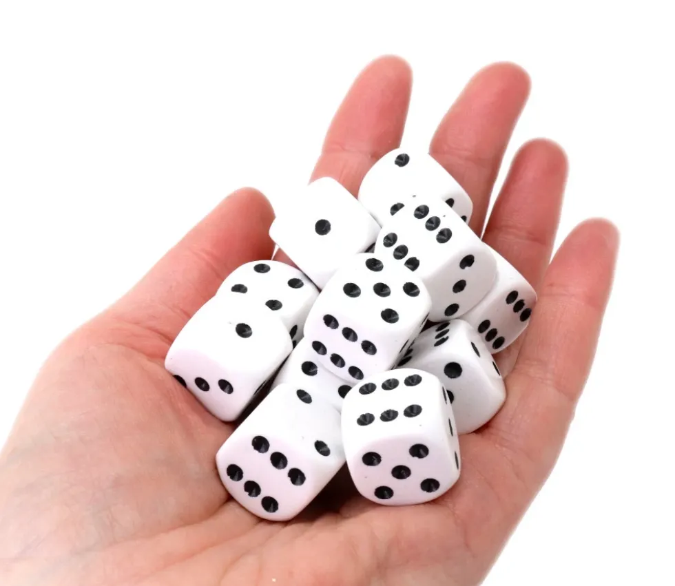 12 Dés à jouer 18 mm classique points 1 à 6 jeux de société
