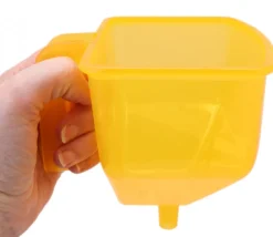 Entonnoir plastique avec anse