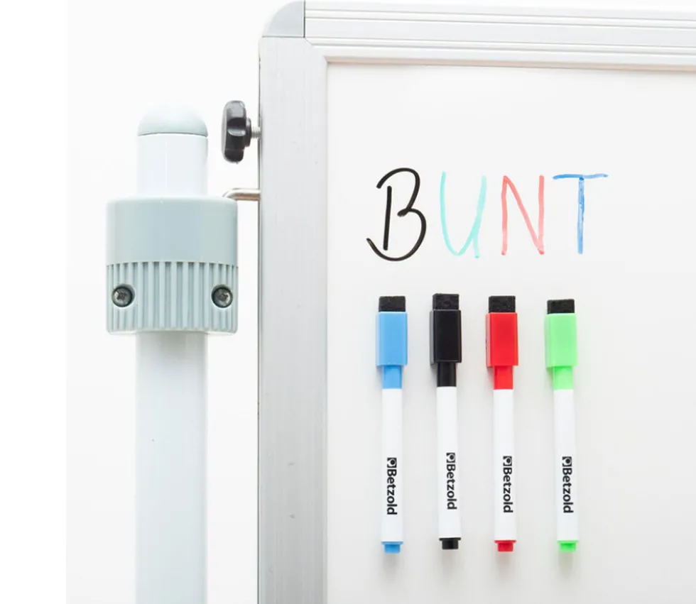 4 Feutres effaçables avec brossette pour ardoise ou tableau blanc