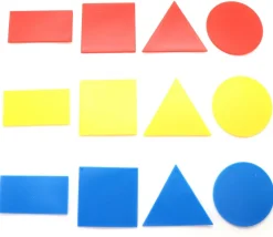 12 formes géométriques triangle, rectangle, carré, rond en 3 couleurs