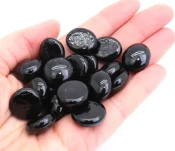 20 Galets gems 15/25 mm noir opaque - mini pierres plates