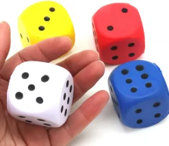 Grand dé 4 cm mousse compacte pour jeu (couleur au hasard)