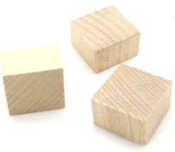 50 gros jetons carrés bois naturel 2.5 cm épais