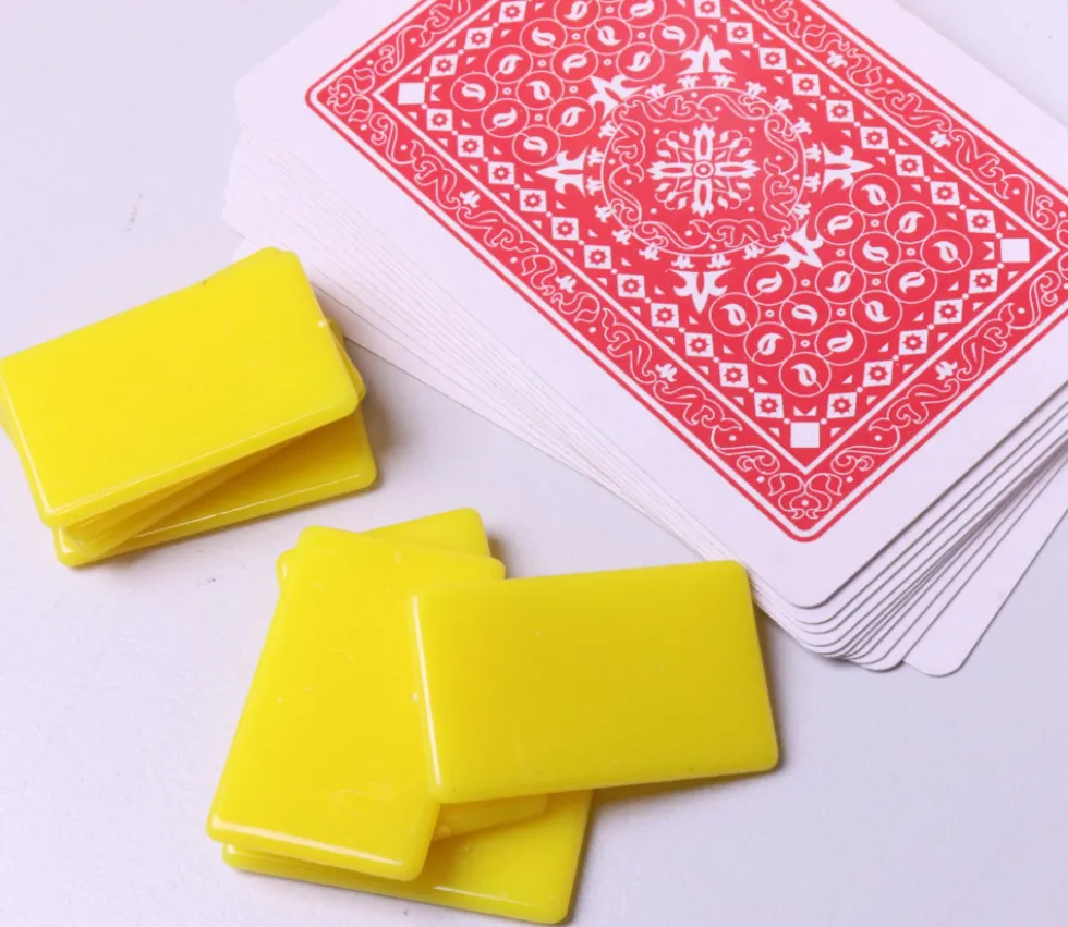 500 Jetons petits rectangles épais 3.2 x 2 cm en plastique jaune