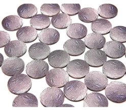 80 jetons ronds / carrés / trianges pour mise de jeu