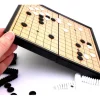 Jeu de Go de voyage mini magnétique et pliant.