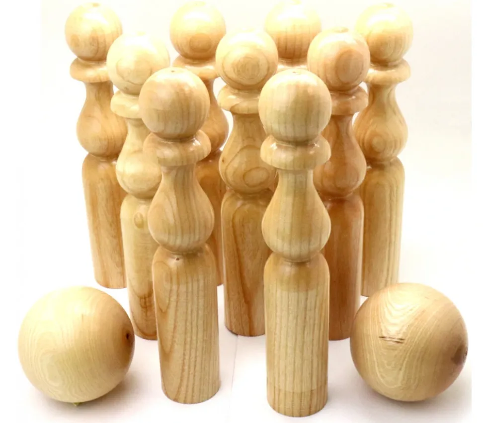 Jeu 9 Quilles bois verni de 24 cm + 2 boules en bois