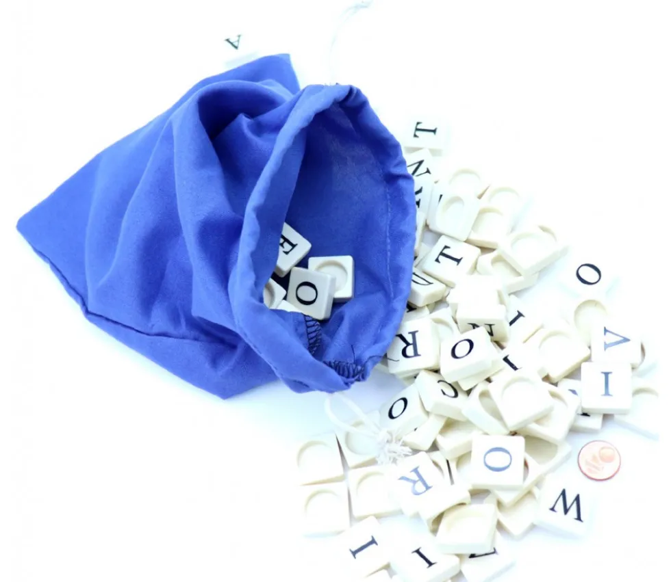 Lot 100 lettres 19X19 mm sans les points pour former des mots