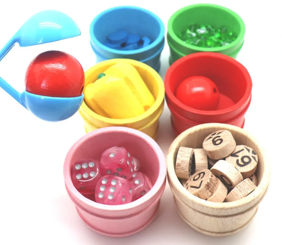 Mini baquet coloré 4.5 x 5.9 cm - panier rond bois à l'unité