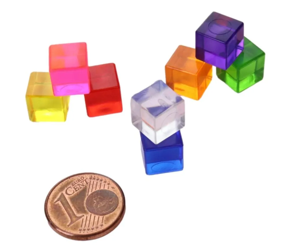 8 mini cubes translucides - 8 mm