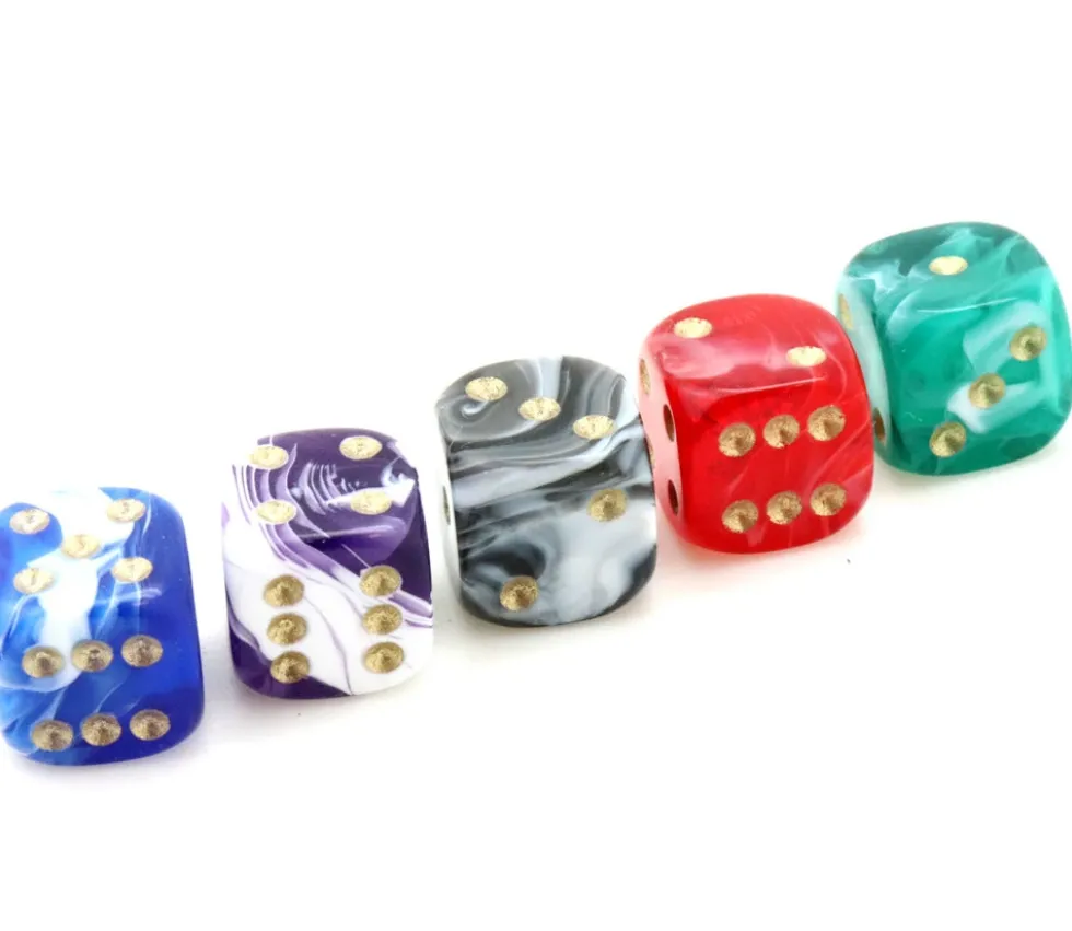Mini Dé marbré noir 12 mm points dorés