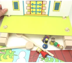 Mini théâtre en bois thème château chevalier/princesse