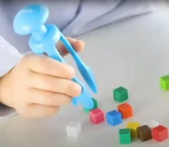 Pince Motricité Tri-Grip pour attraper