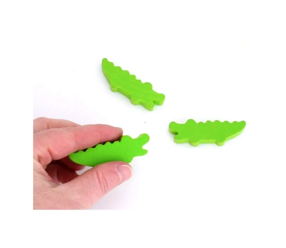 Pion crocodile vert en bois