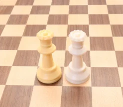 Pion reine 61 x 20 mm pour jeu à l'unité