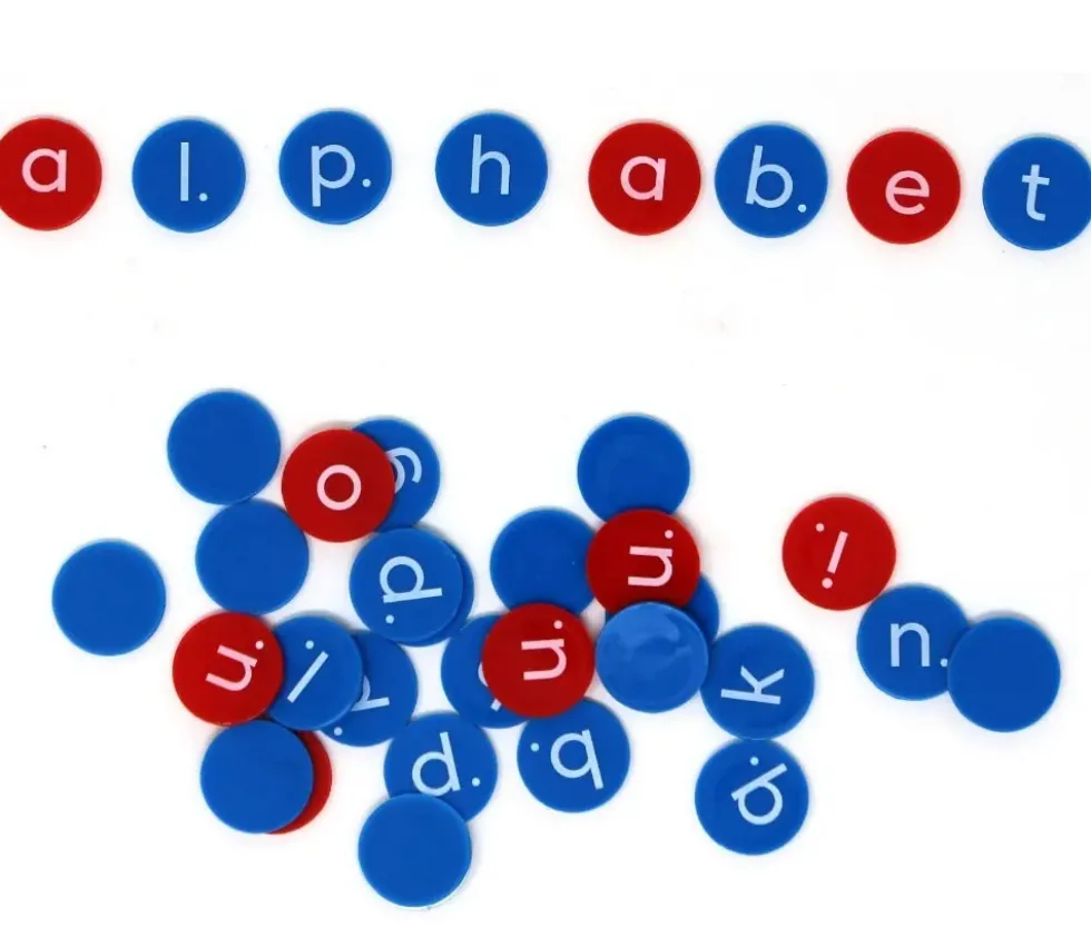 156 pions lettres alphabet - Ø 2 cm (aimantables) en minuscule