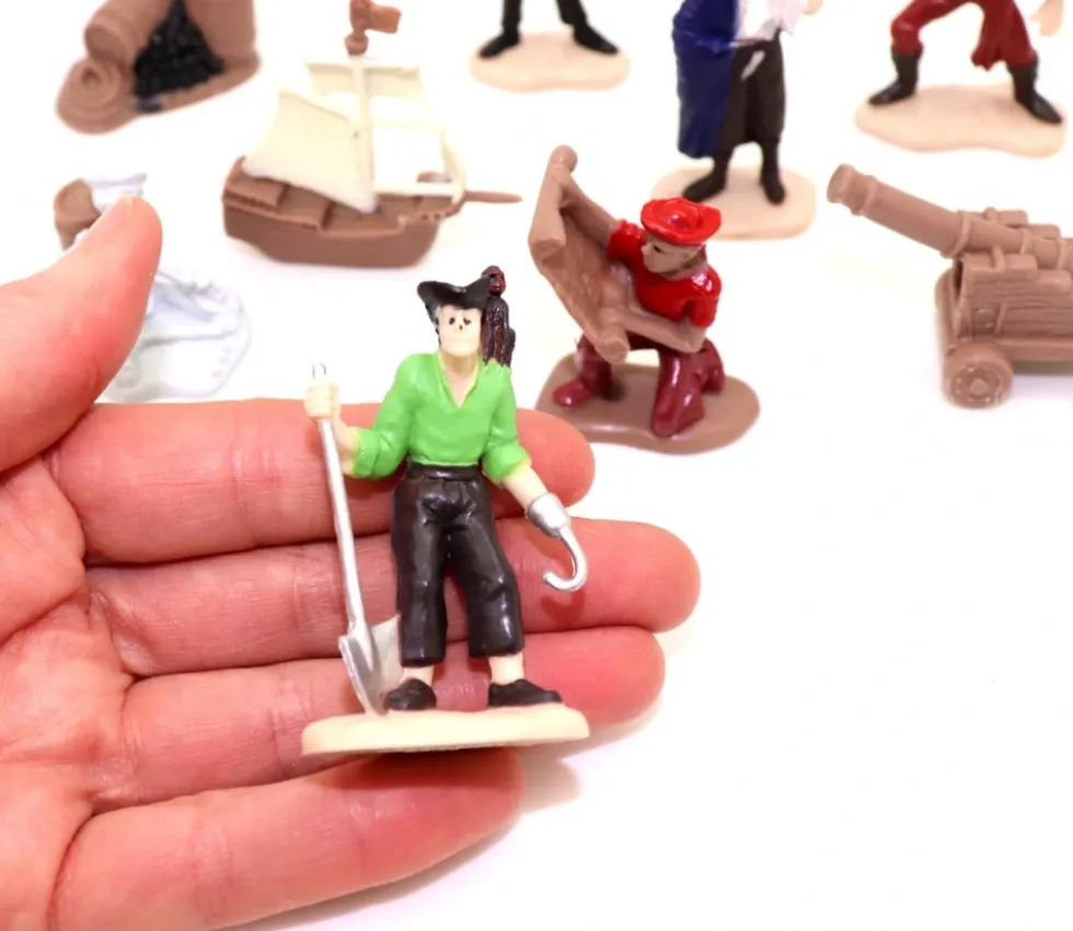 Pirate : 10 figurines de jeu pirate