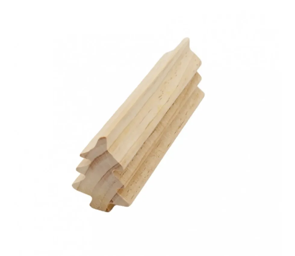 Sapin en bois naturel à découper moulure 15 cm