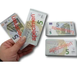 Set 100 billets de 5 euros factices pour jeux