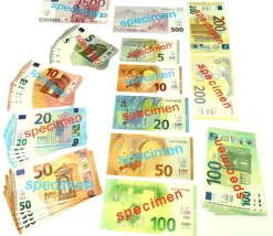 Set 40 billets euros factices pour jeux argent très réalistes