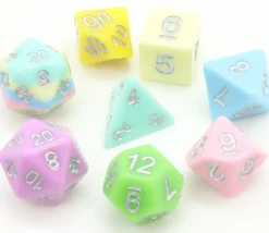 Set 8 dés multi-faces pastels